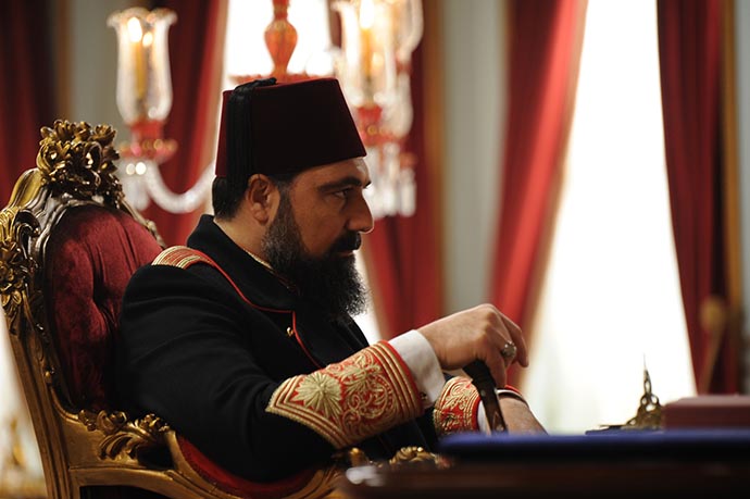 Payitaht Abdülhamid’de “Abdülhamid’den siyasi hamle”…