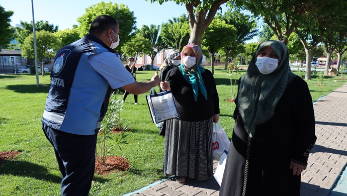 RAMAZAN BAYRAMI ÖNCESİ LOKUM VE KOLONYA BÜYÜKŞEHİRDEN