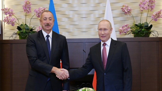 İlham Aliyev ile Rusya Devlet Başkanı Vladimir Putin arasında Soçi’de ikili bir görüşme gerçekleşti