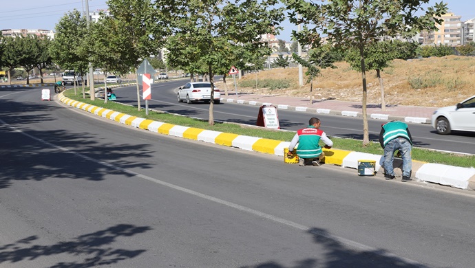 KARAKÖPRÜ’DE BORDÜR BOYAMA VE YENİLEME ÇALIŞMASI YAPILDI