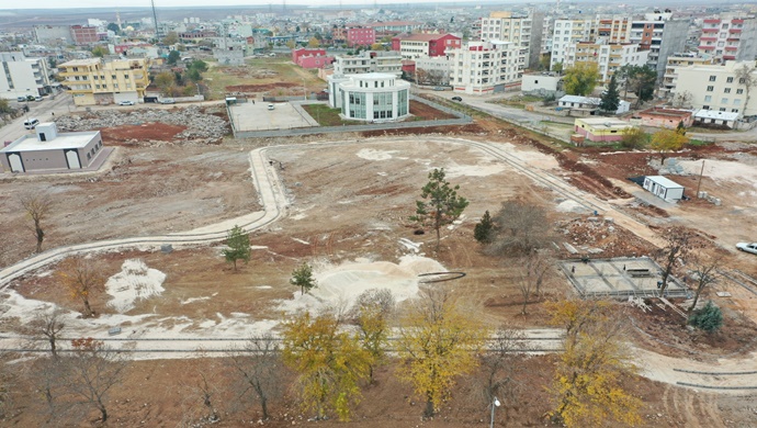 BÜYÜKŞEHİR’DEN HİLVAN’DA KENT PARK ÇALIŞMASI