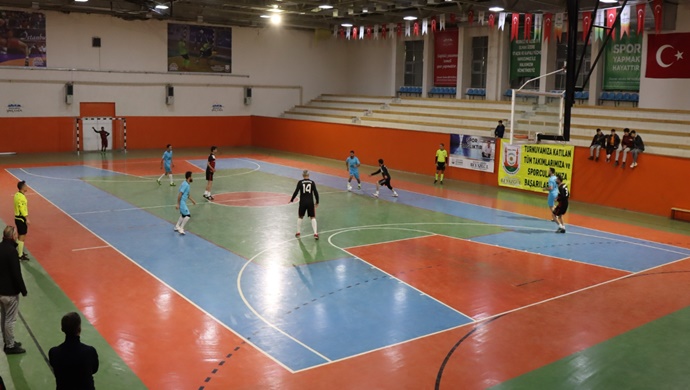 BÜYÜKŞEHİR’DEN FUTSAL TURNUVASI