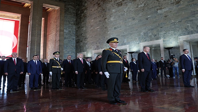 30 Ağustos Zafer Bayramı: Cumhurbaşkanı Erdoğan, Anıtkabir’de düzenlenen törene katıldı