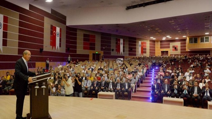 Karamanoğlu Mehmetbey Üniversitesi’nde konferans veren Cumhurbaşkanı Ersin Tatar vurguladı