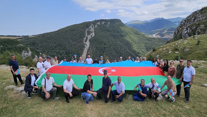 Qazaxıstanda fəaliyyət göstərən Azərbaycan diasporu nümayəndələri Füzuli və Şuşada səfərdə olublar