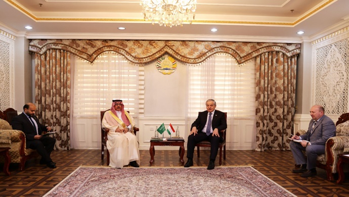 The meeting of the Minister with the Ambassador of Saudi Arabia