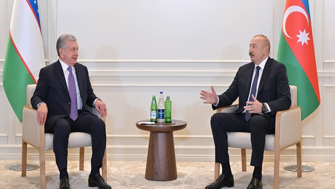 İlham Aliyev, Özbekistan Cumhurbaşkanı ile görüştü