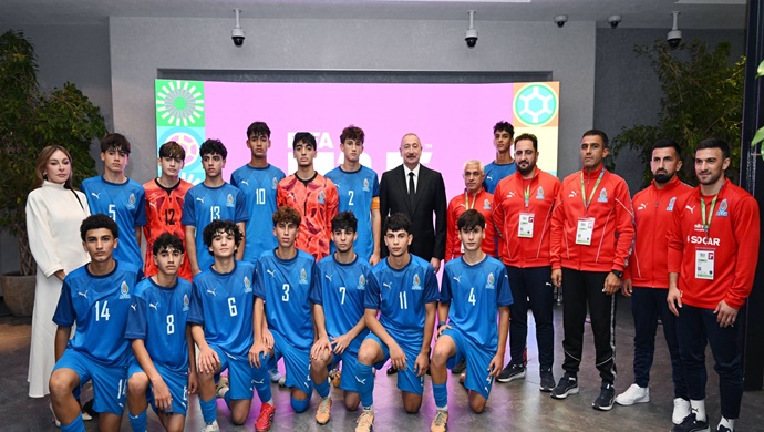 İlham Aliyev, FIFA U-15 Dünya Kupası ve Festivali’nin açılış törenini izledi