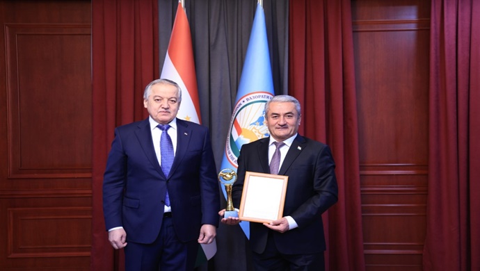 Danghara Bölgesine Uluslararası Ödül Takdimi